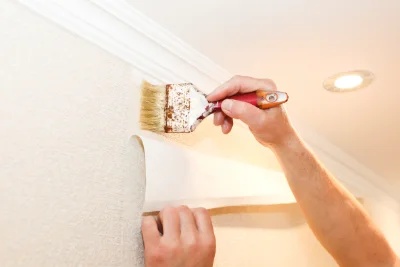 Pose de papier peint à Pommerit-le-Vicomte — revêtements muraux et toiles de verre